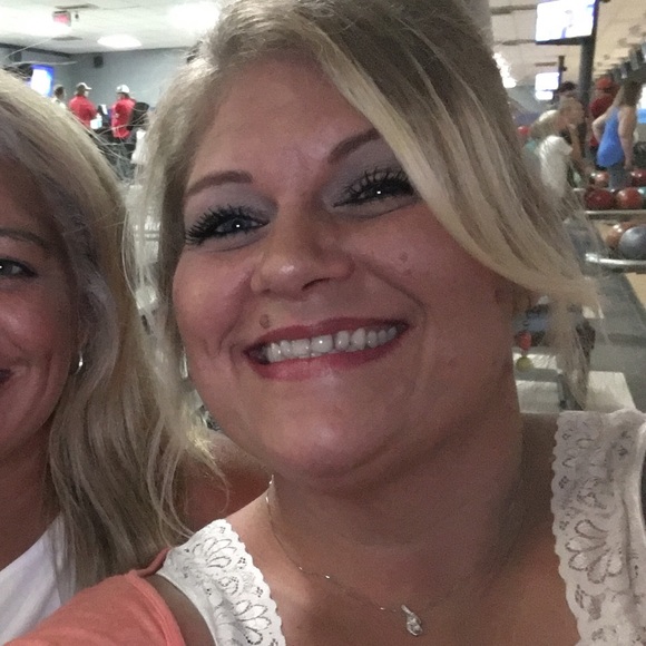 Meet your Posher, Charity - Picture 2 of 8